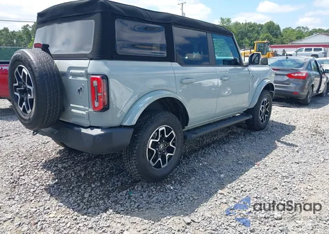 2022 Ford Bronco Big Bend/Black Diamond/Outer Banks z USA, uszkodzony, nr VIN 1FMEE5BP0NLB63537